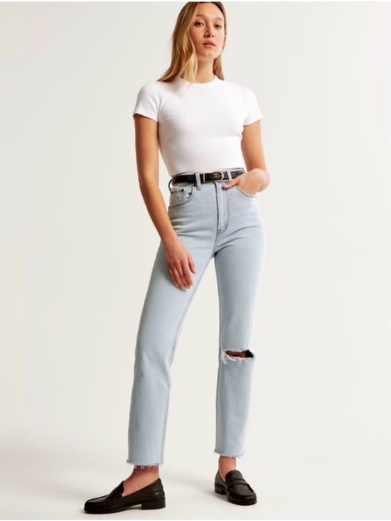 Abercrombie & Fitch Denim - NWT Abercrombie & Fitch The Ankle Straight Ultra High Rise